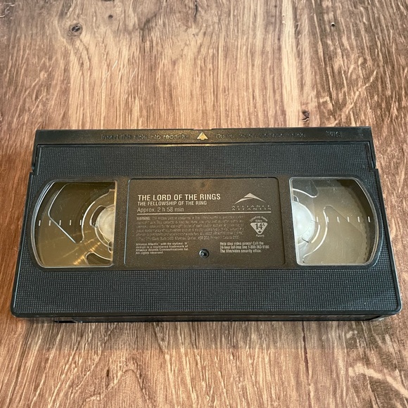 Original Lord of the Rings: The Fellowship of the Ring VHS. Used, Good Condition - Picture 3 of 3